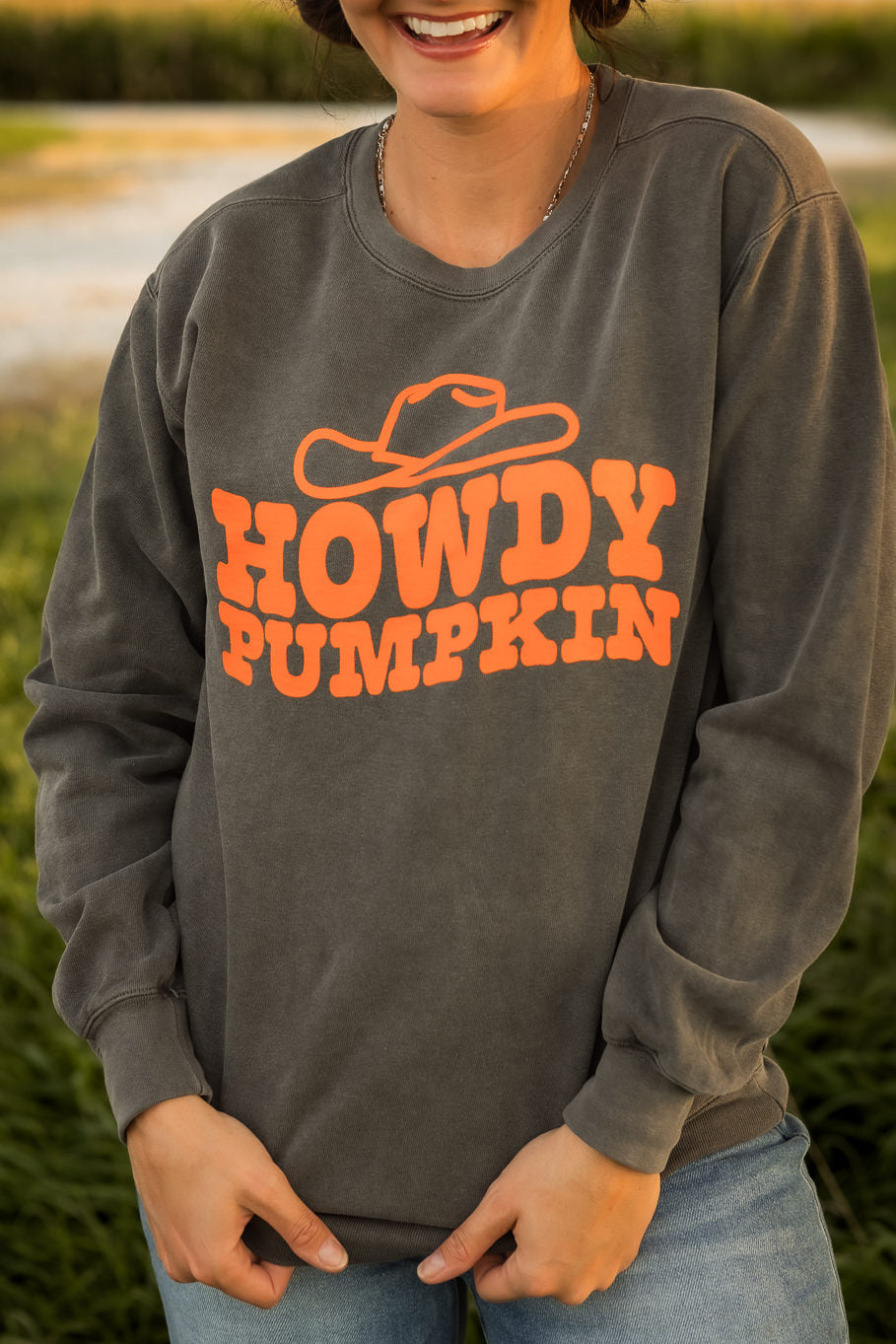 Howdy Pumpkin Sweatshirt in Pepper | Sizes S - 2XL